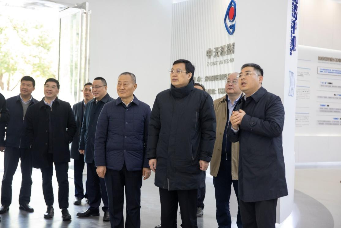 新华社社长、党组书记傅华考察6163银河科技